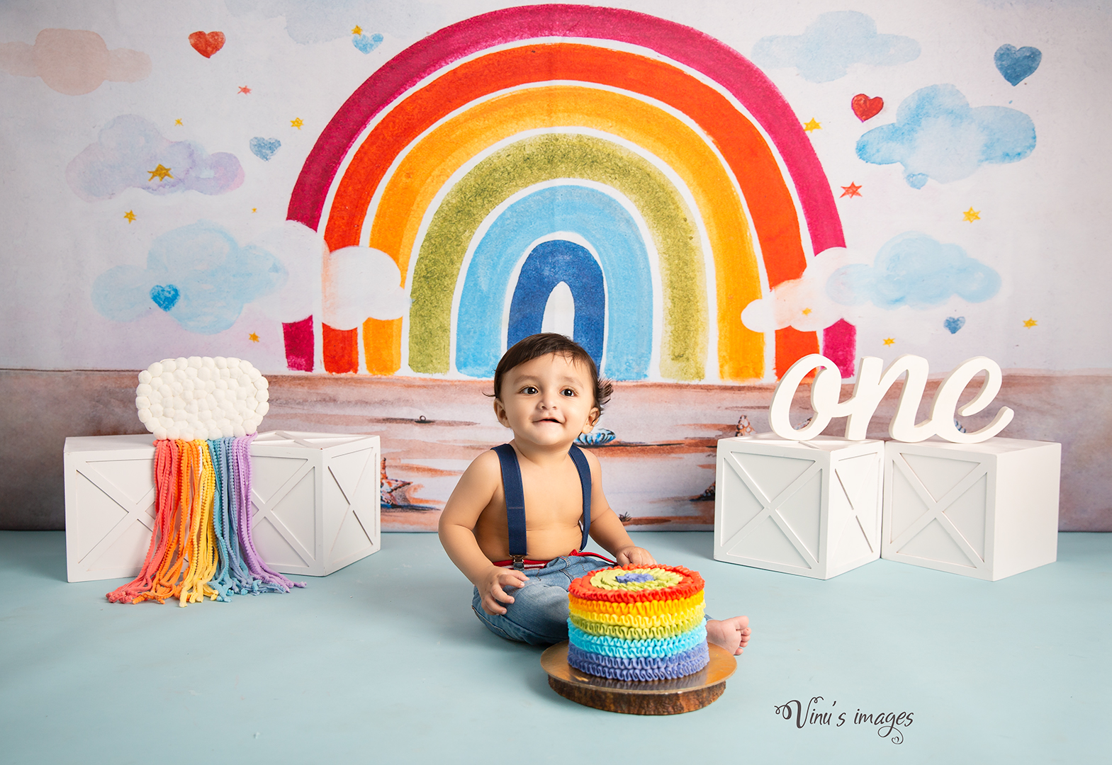 Hot Air Balloon First Birthday Cake Smash - CT Photographer
